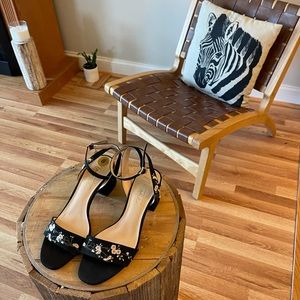 Ankle strap around shoe